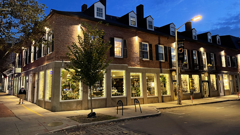 Street in Salem at night