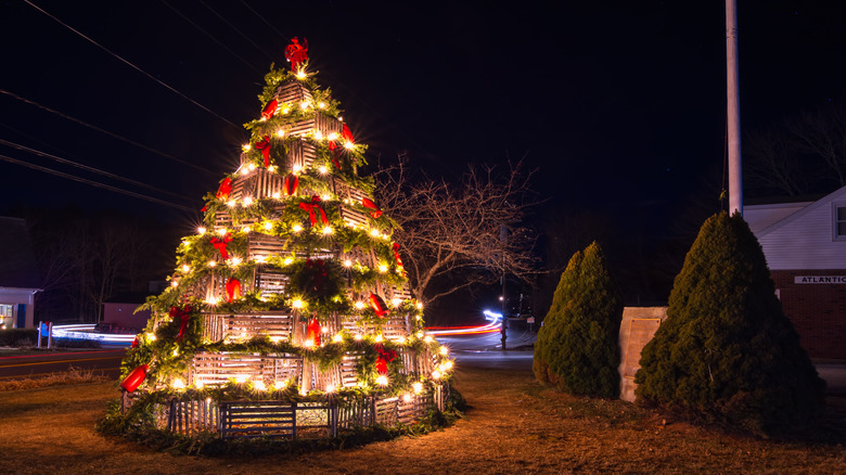 A traditional lobster trap Christmas tree in Maine