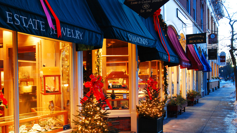 Holiday decor in Woodstock