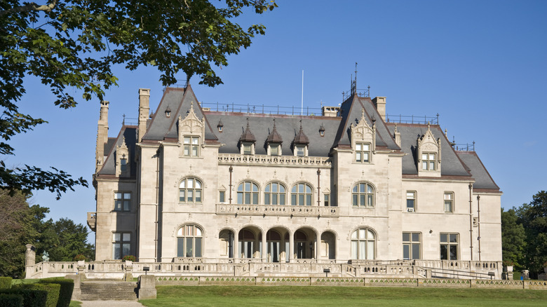 A stately castle in New England