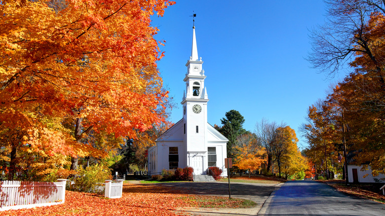 Autumn foliage in Sandwich, New Hampshire