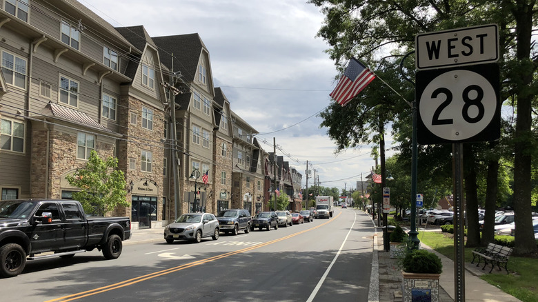 View west along South Avenue just west of Union County Route 655 in Fanwood, Union County, New Jersey