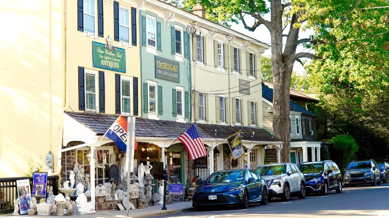 buildings in Lambertville