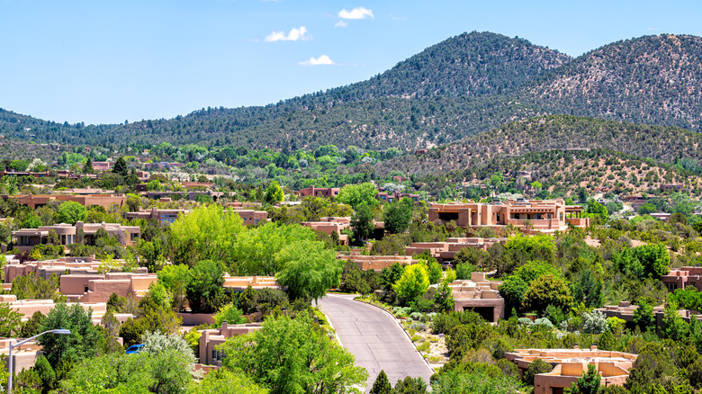 Mountains and adobe buildings in Santa Fe