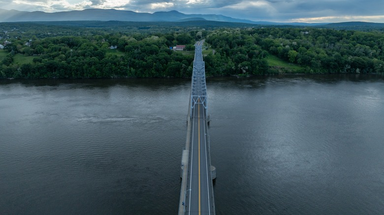 Bridge spanning the Hudson River between Catskill, NY and Hudson, NY
