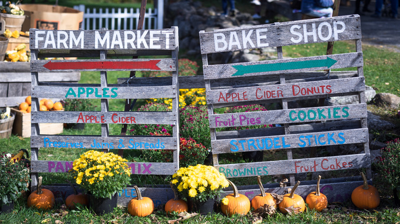 A farm stand off the Seneca Lake Scenic Byway