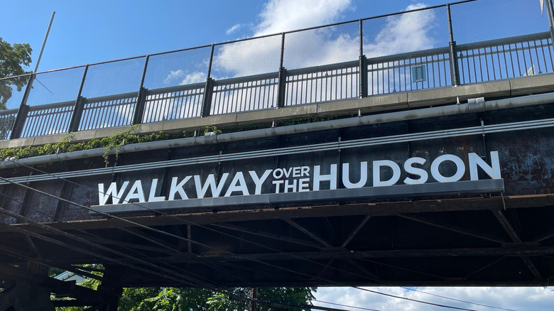 Walkway Over the Hudson sign