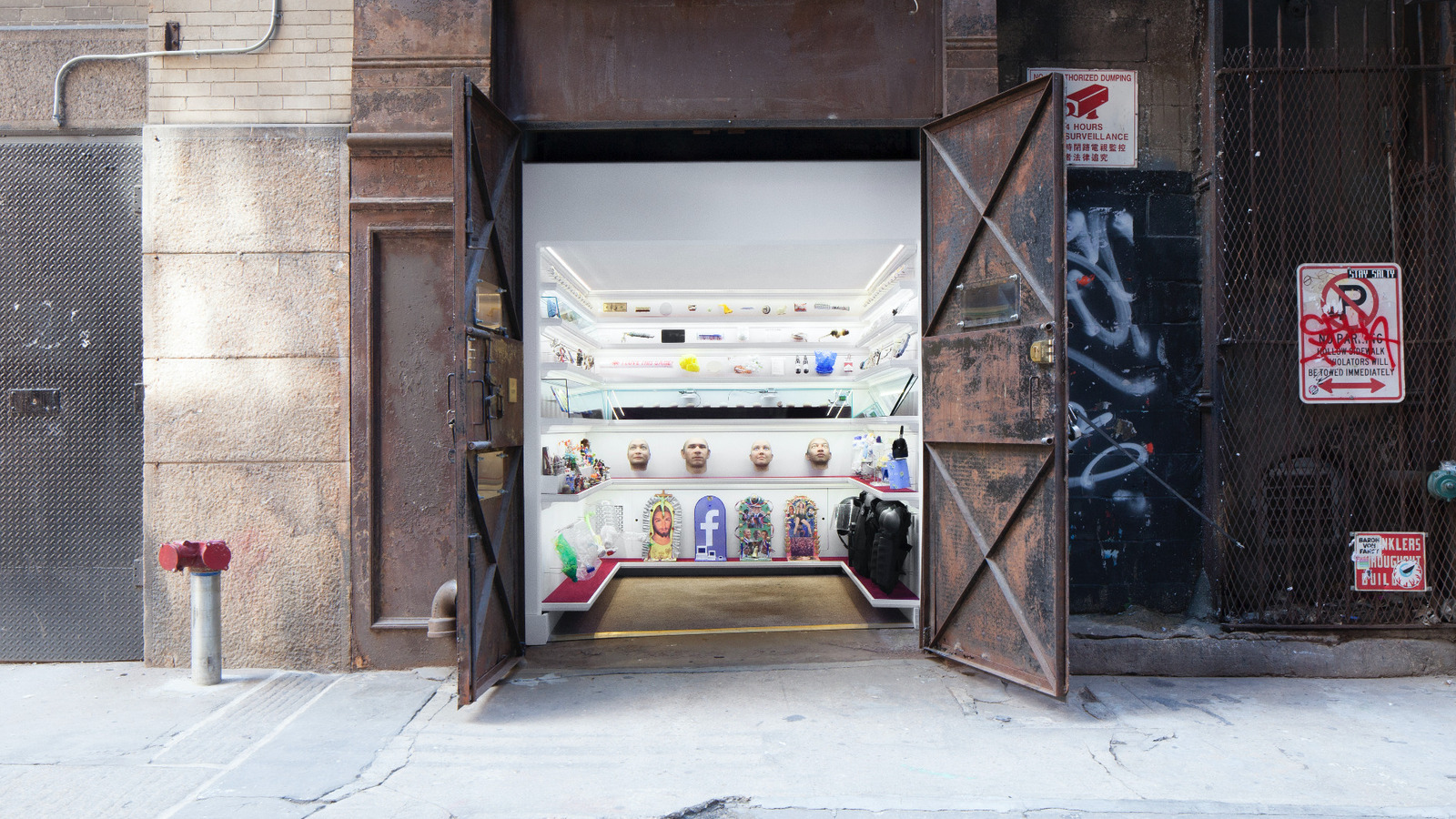 New York's 'Smallest Museum' Offers Oddly Thought-Provoking