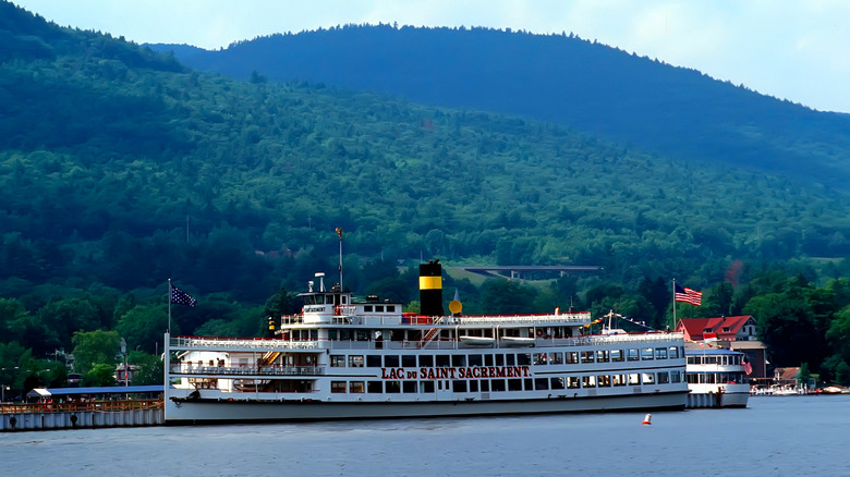 Lac du Saint Sacrement on Lake George