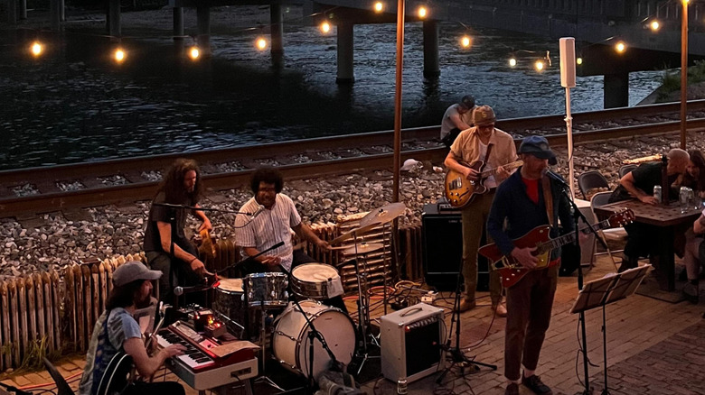 Live music on the patio of Zadie's at the Old Marshall Jail Hotel in Marshall, North Carolina