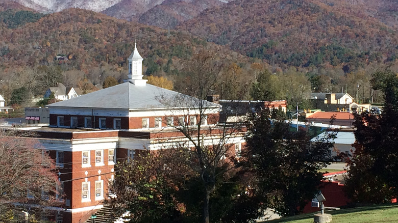 View of the town of Andrews with trees and mountains in the backdrop