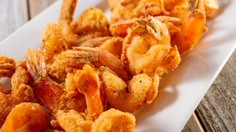 Deep fried shrimp on a plate
