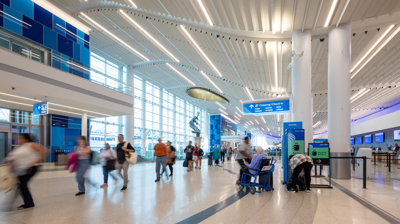 Queen's Court in the expanded lobby at Charlotte Douglas International Airport