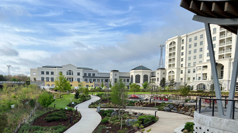 Gardens and exterior of The Ballantyne, Charlotte