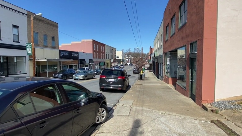 Cars on the street of downtown Madison, North Carolina