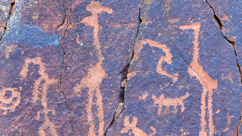 Ancient petroglyphs near Rimrock