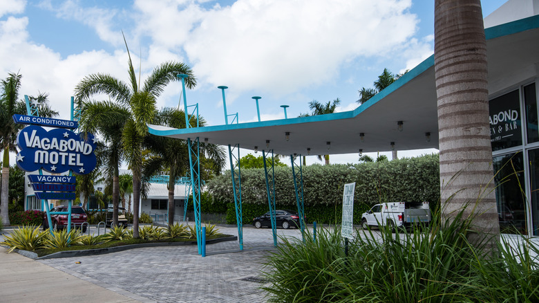Exterior and sign at Vagabond Motel