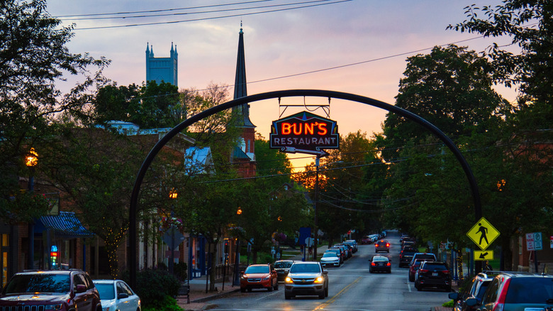 Section of downtown Delaware, Ohio at sunset