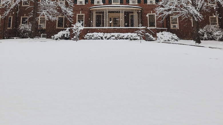 Snowy building at Miami University in Oxford, Ohio
