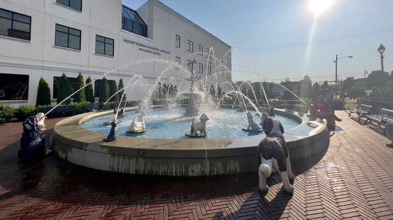 The South Main Plaza Dog Fountain