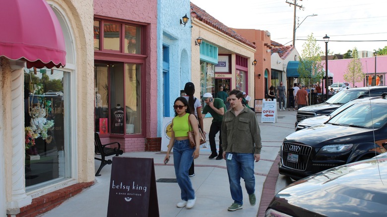 Shopping Paseo arts district Oklahoma, Oklahoma