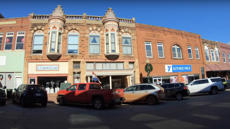 Outside view of a gallery in Guthrie, Oklahoma