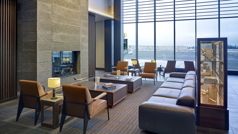 Customer lounge at Paine Field Airport