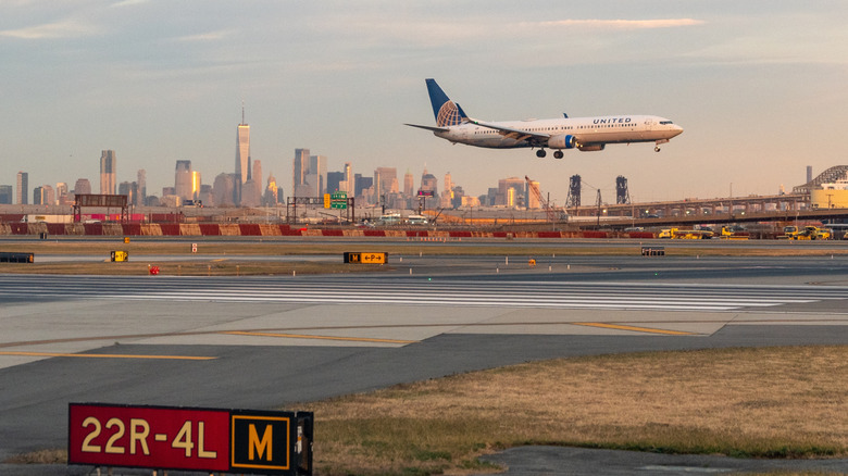 A United plane lands at Newark Airport