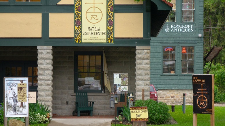 Entrance to the Roycroft Visitors Center