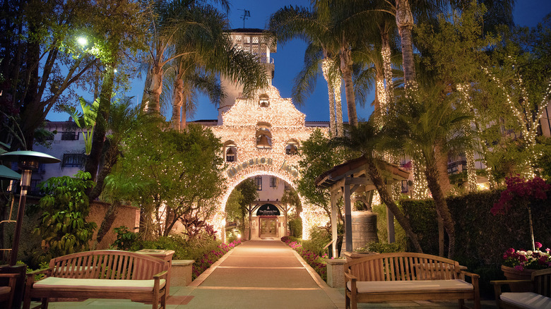 Holiday visitors at the Mission Inn Festival of Lights