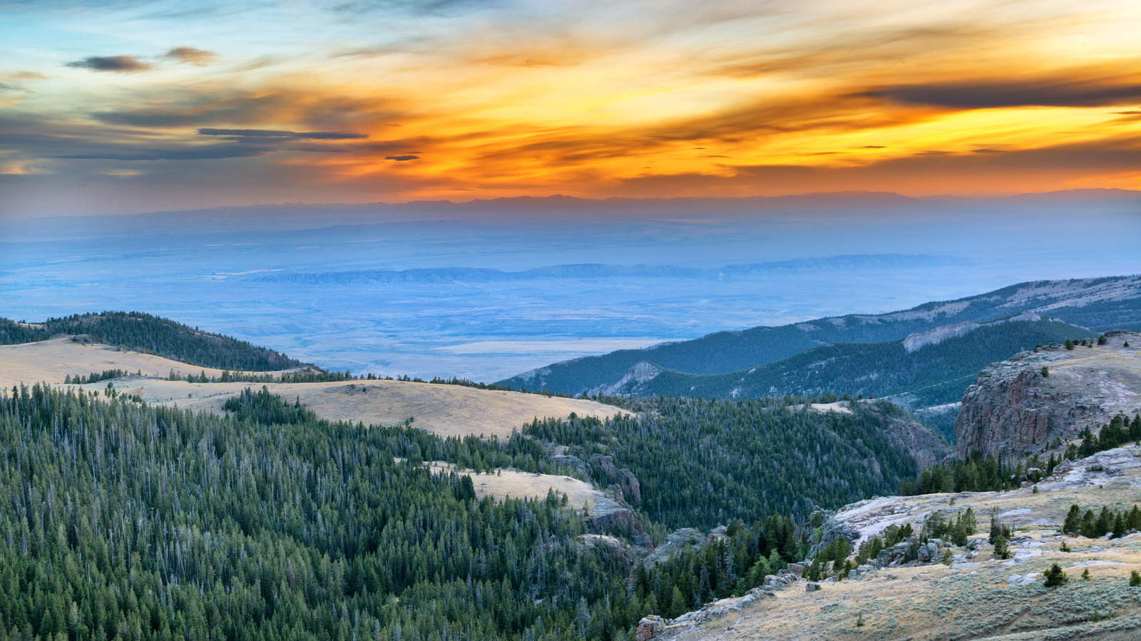 One Of America's Most Picturesque Mountain Ranges For Outdoor Adventure