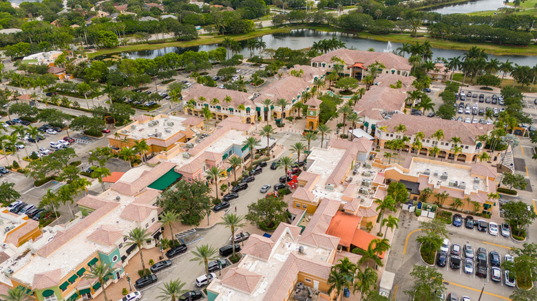 Shops at Weston Town Center in Florida
