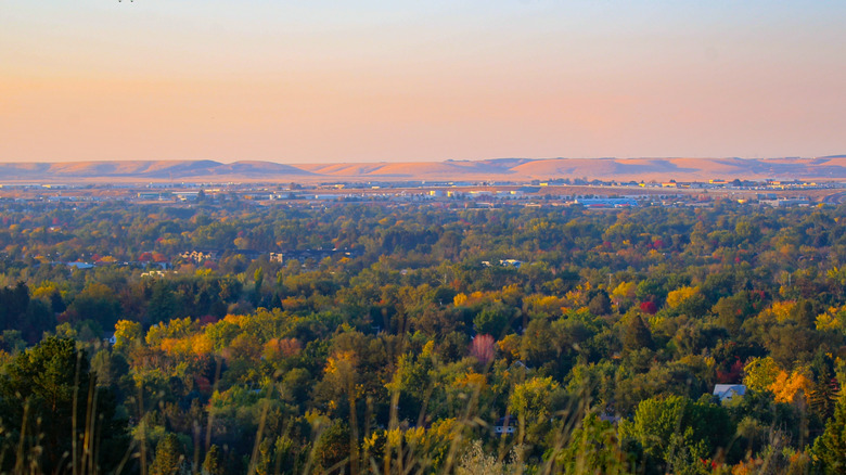 A sunrise in Boise from Shaw Mountain Road in the East End