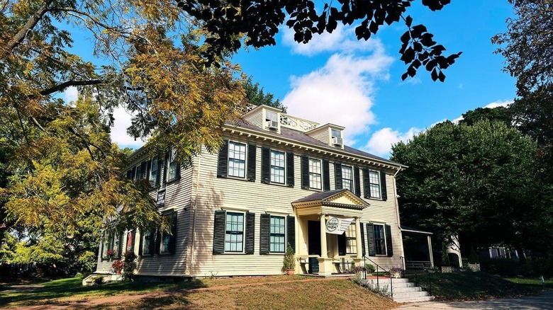 Loring-Greenough House in Jamaica Plain on sunny day