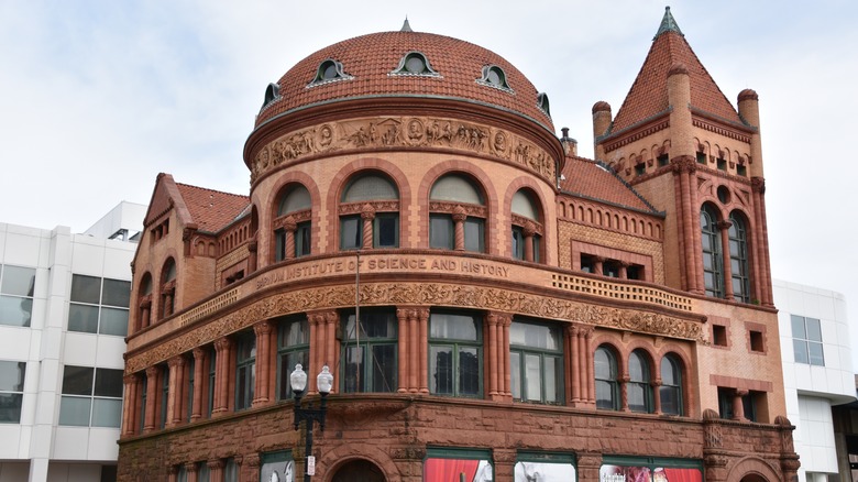 Museum building in Bridgeport, Connecticut
