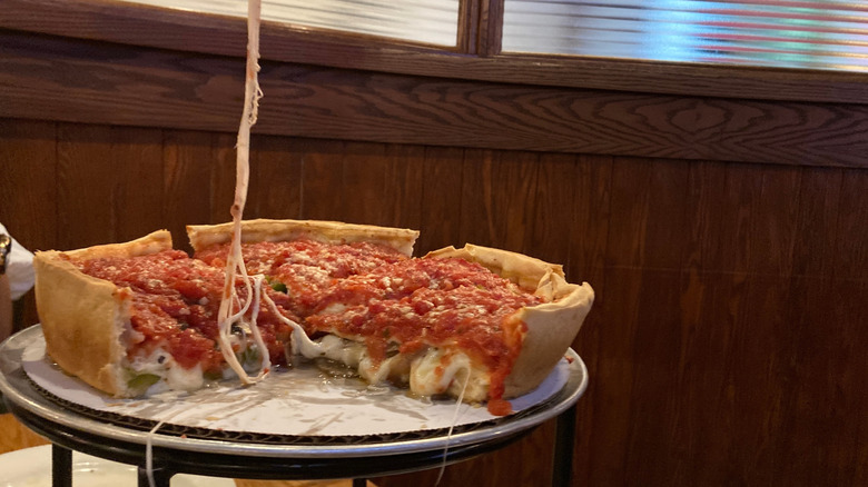 chicago style deep dish pizza