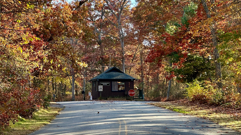 Entrance checkpoint for campground at Rocky Neck State Park, Connecticut, during autumn