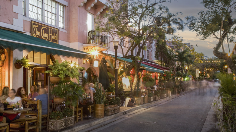Restaurant-lined Española Way in Flamingo Park