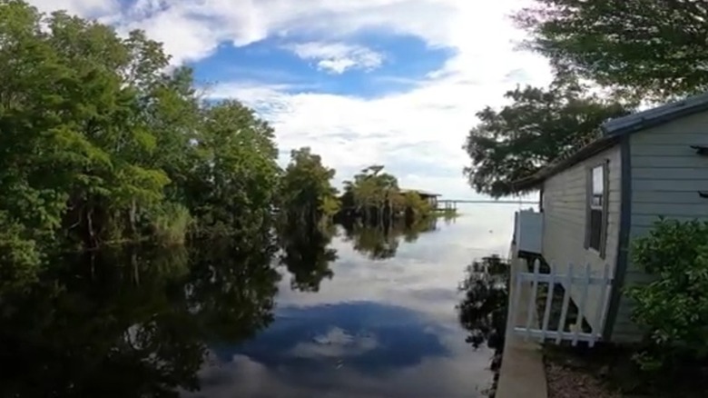 Cabin on Blue Cypress Lake