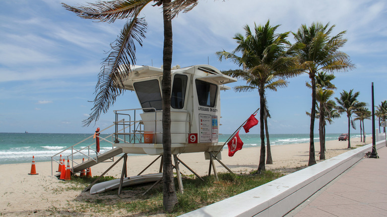 Fort Lauderdale beach lifeguard stand