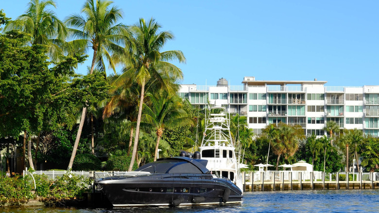 A yacht on the Intracoastal Waterway in Rio Vista