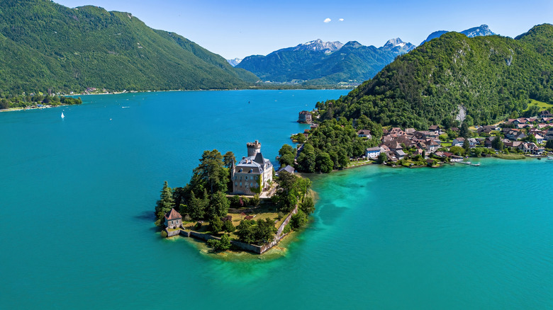 Château de Duingt and Duingt Village on Lake Annecy