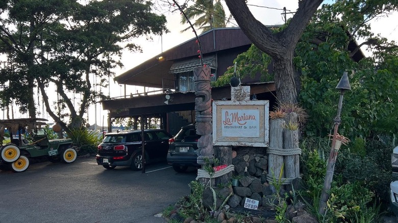 The driveway and exterior of La Mariana in Honolulu, Hawaii
