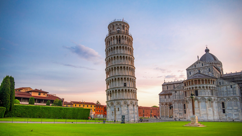 Leaning Tower of Pisa situated on a green lawn