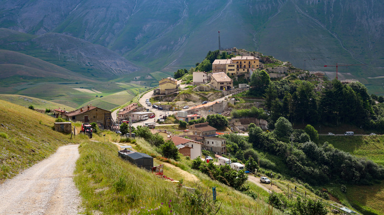 One Of Italy s Prettiest Natural Wonders Is A Glorious Alpine Valley 