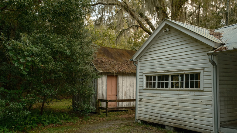 An old wooden shed at Walter Jones Historical Park in Mandarin