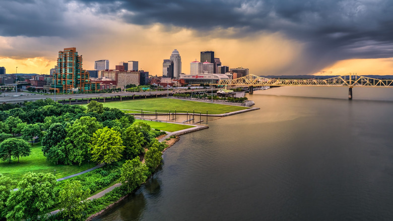 Louisville, Kentucky skyline with a park in the foreground