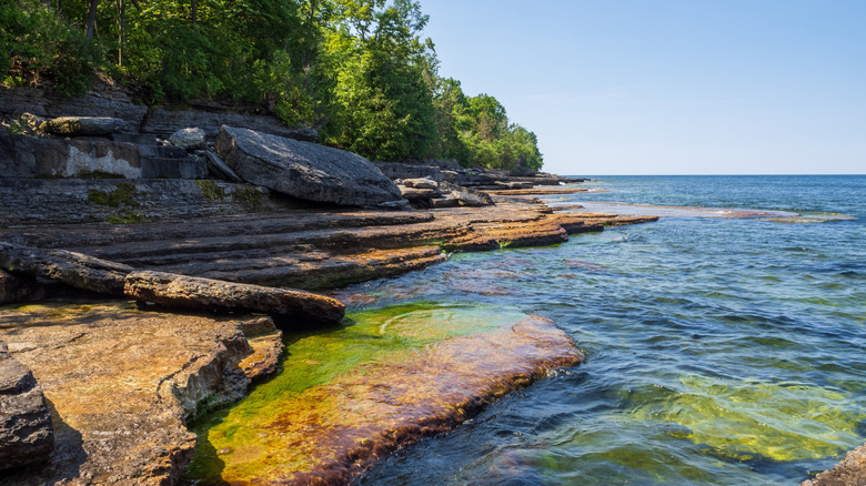 Cliffs near the water's edge at Robert G. Wehle State Park