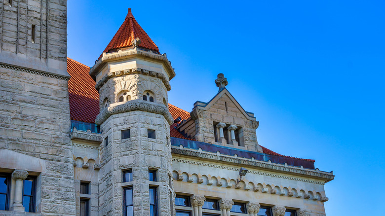 The Bowling Green municipal court building in Ohio