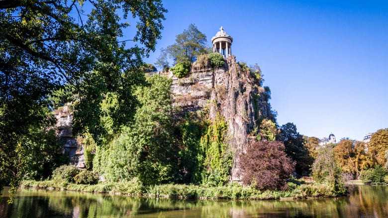 Parc des Buttes Chaumont in Paris